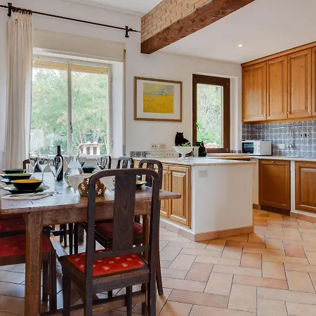 Inviting Farmhouse In With Garden Holiday home *